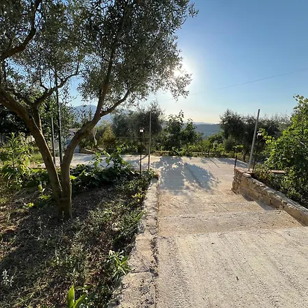 Holiday home Titos Countryside Pellumbas